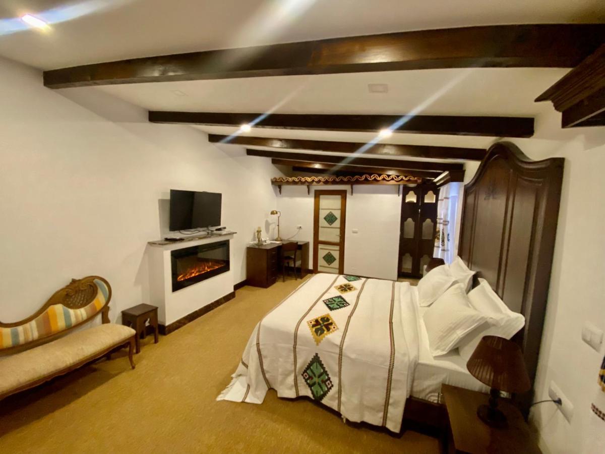 Hotel Tradita ชโคเดอร์ ภายนอก รูปภาพ
